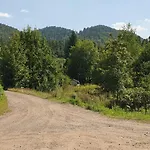 Апартаменты W Sercu Gor Z Ogrodem Валбжих